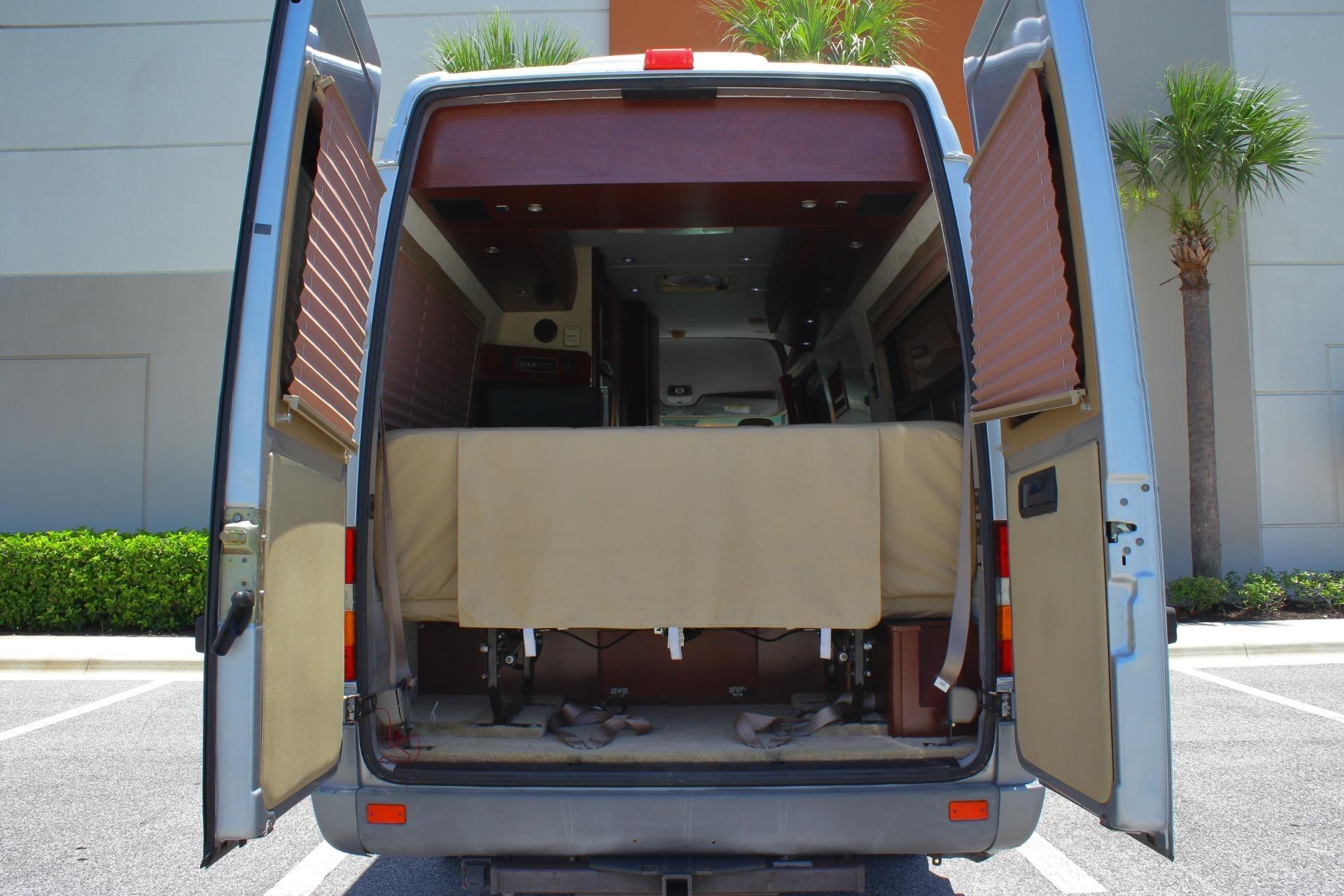 2006 Dodge 2500 Sprinter Camper