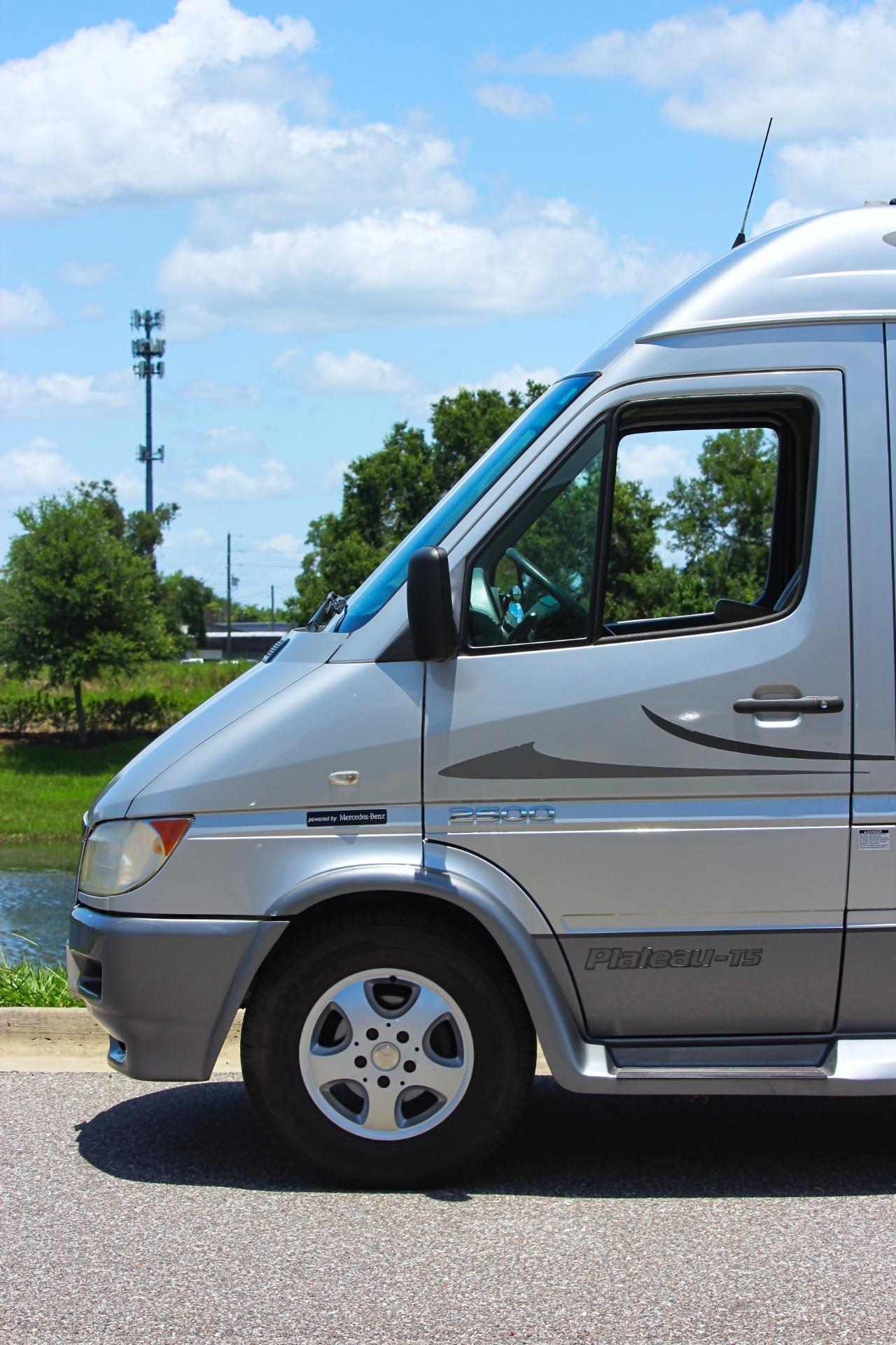 2006 Dodge 2500 Sprinter Camper