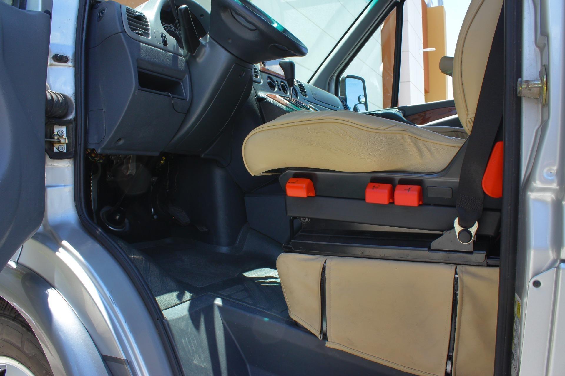2006 Dodge 2500 Sprinter Camper