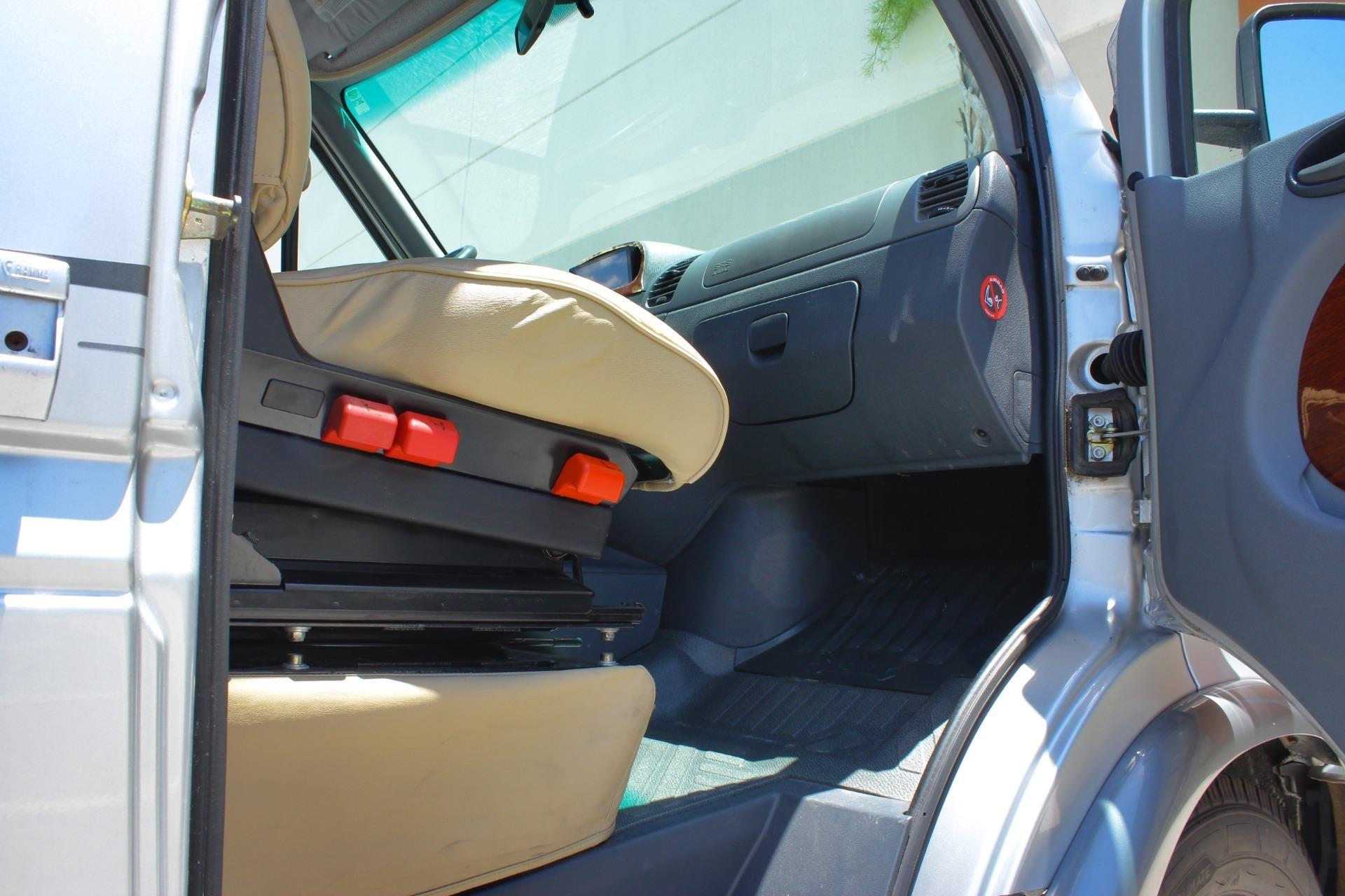 2006 Dodge 2500 Sprinter Camper