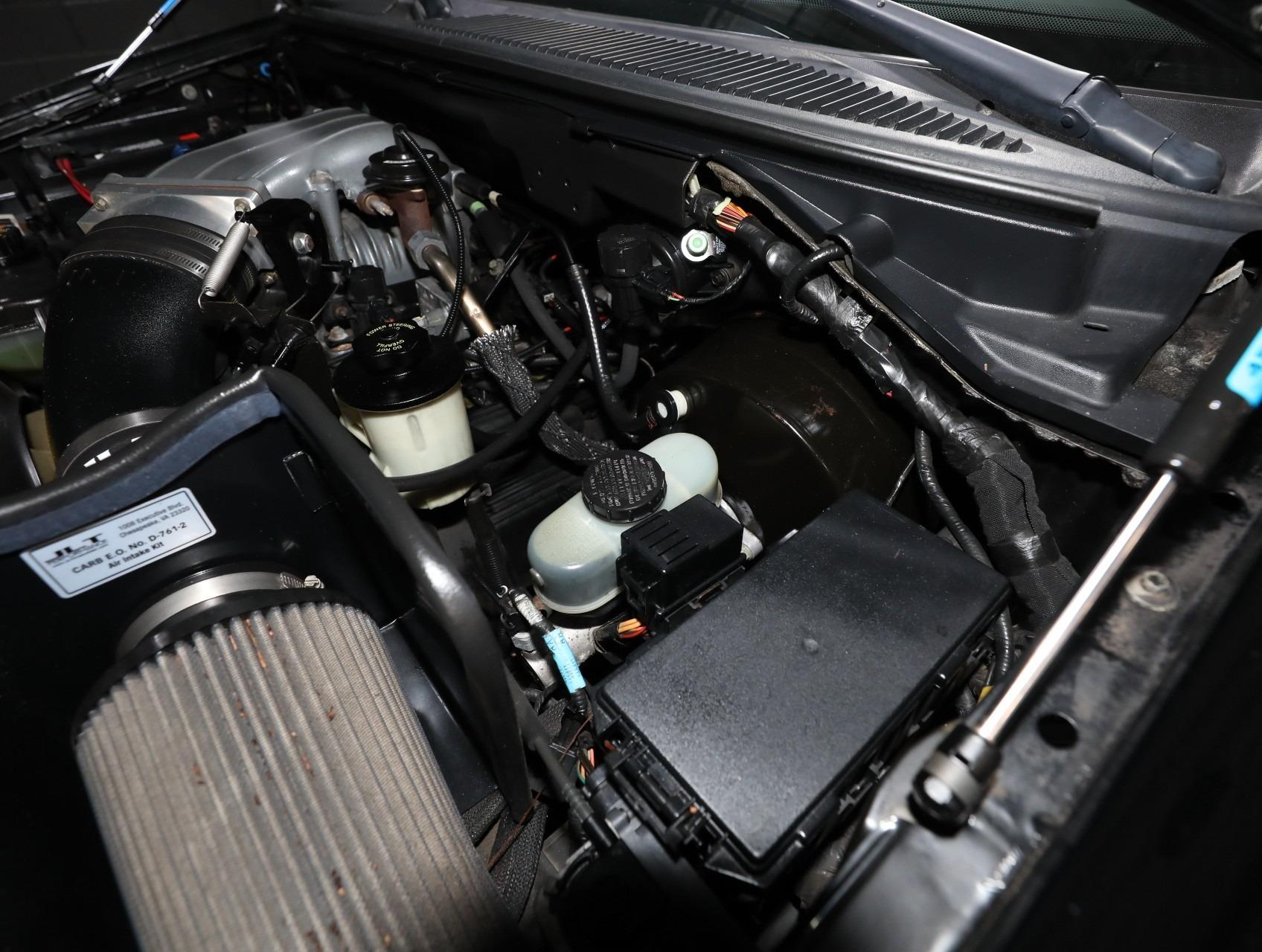 Supercharged 2000 Ford F-150 SVT Lightning
