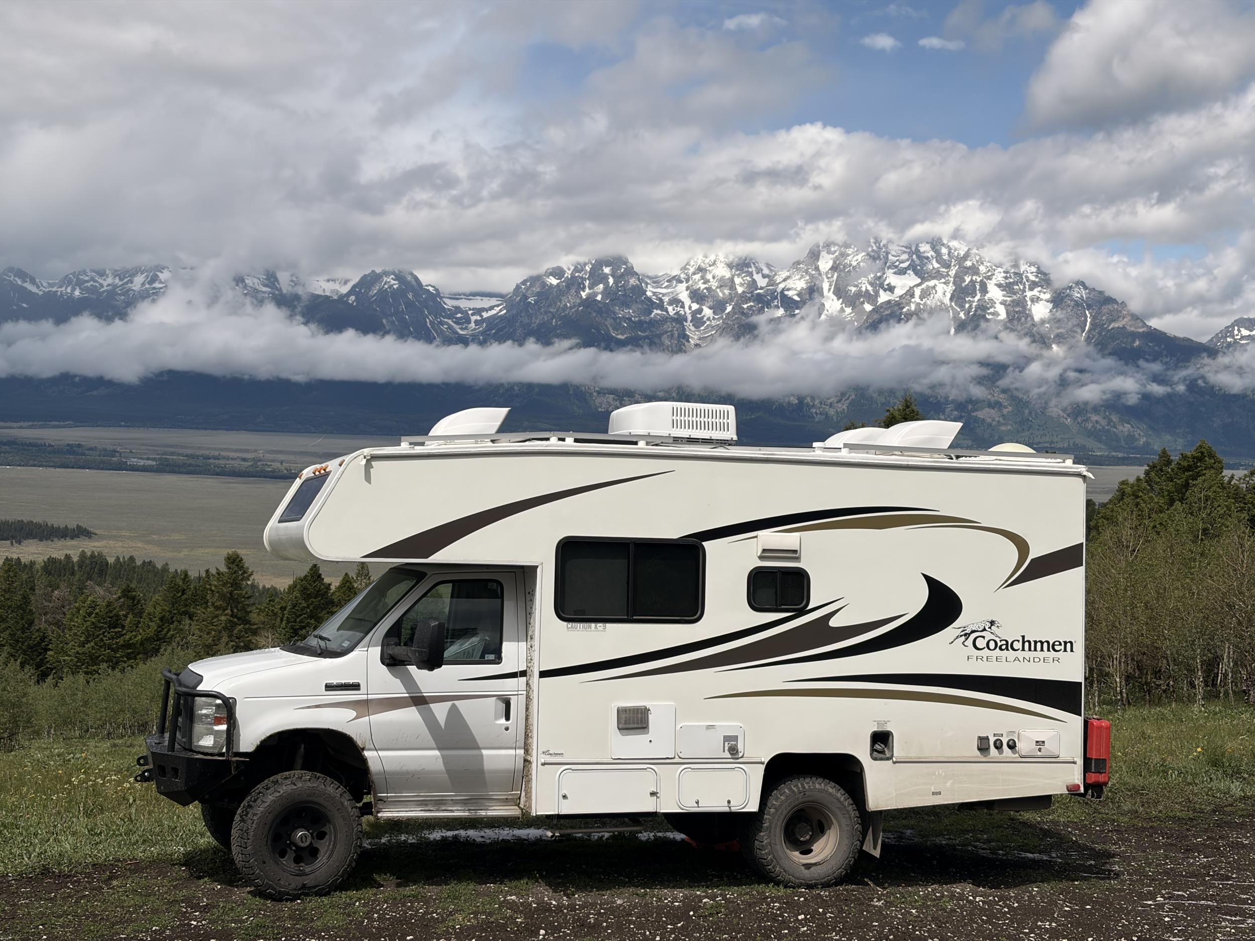  Ford E-Series