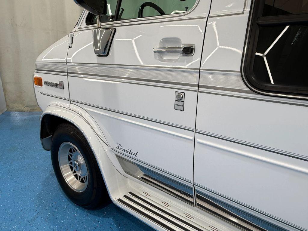 1995 GMC G2500 Vandura