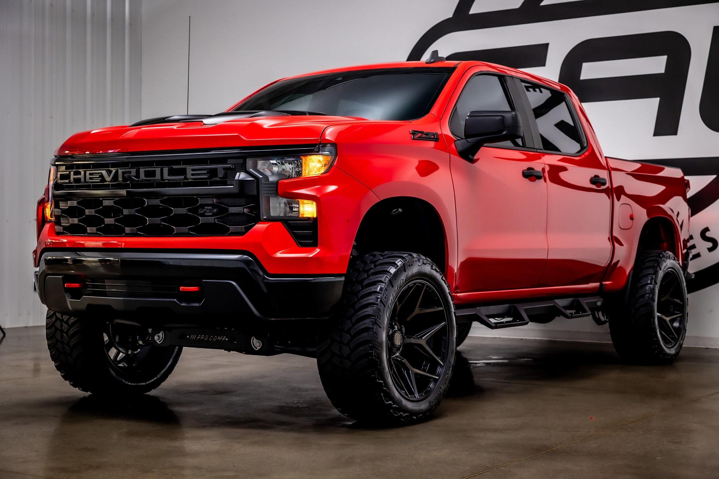 2023 Chevrolet Silverado 1500 Custom Trail Boss