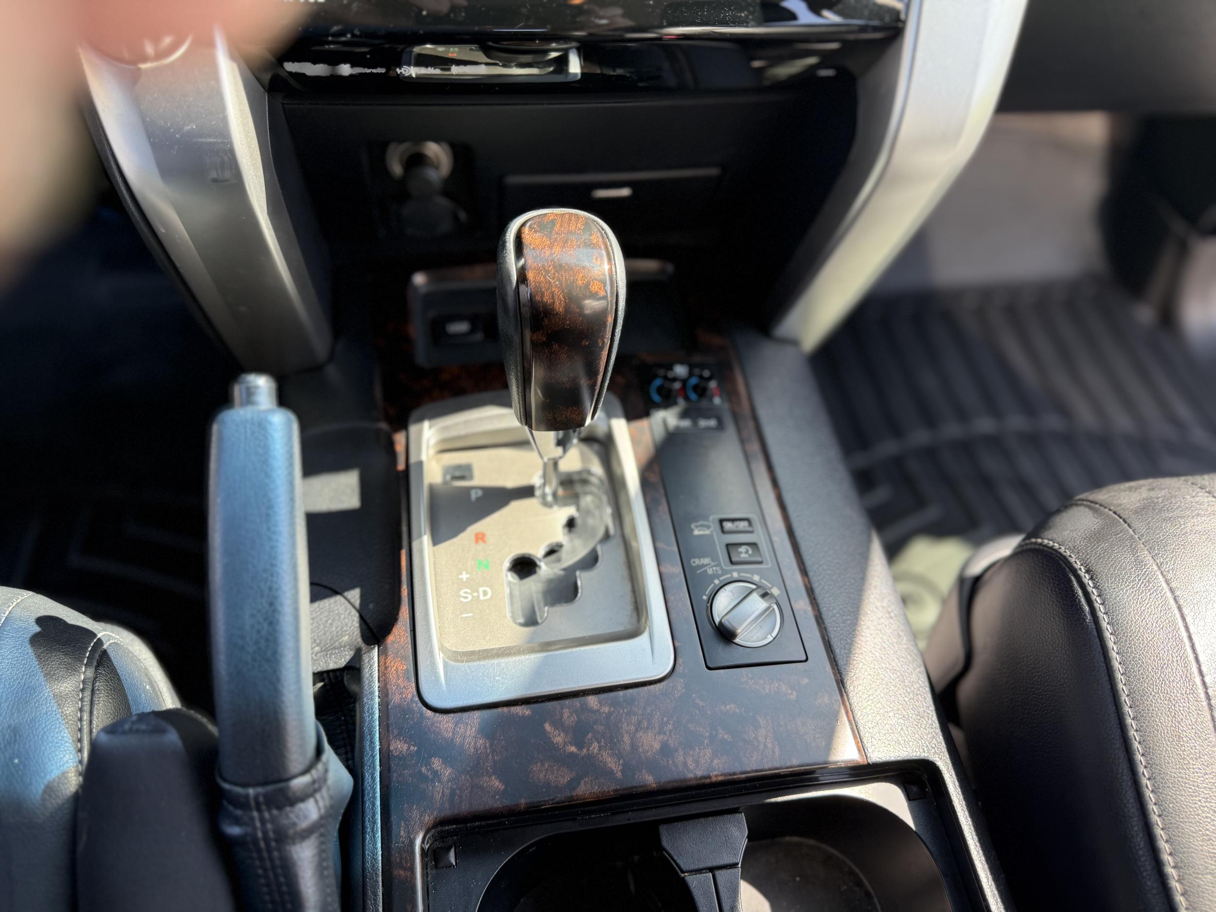 2014 Toyota Land Cruiser