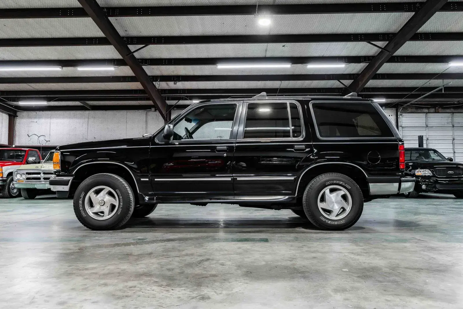 1993 Ford Explorer - 2