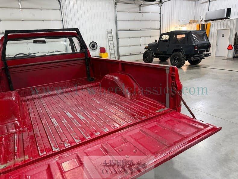 1985 Chevrolet K-30 M1008 Military Pickup