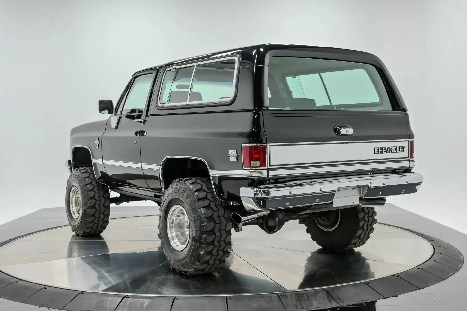 1984 Chevrolet K5 Blazer - 5