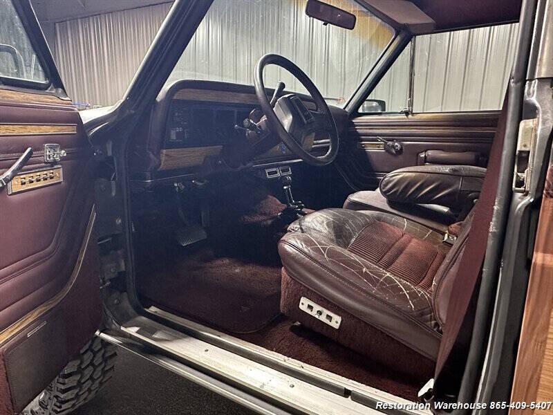 LS-Powered 1987 Jeep Grand Wagoneer