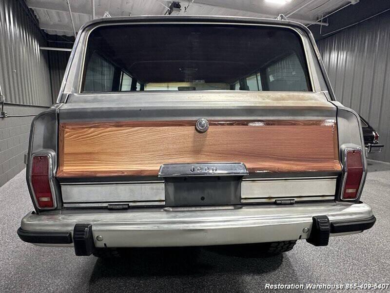 LS-Powered 1987 Jeep Grand Wagoneer