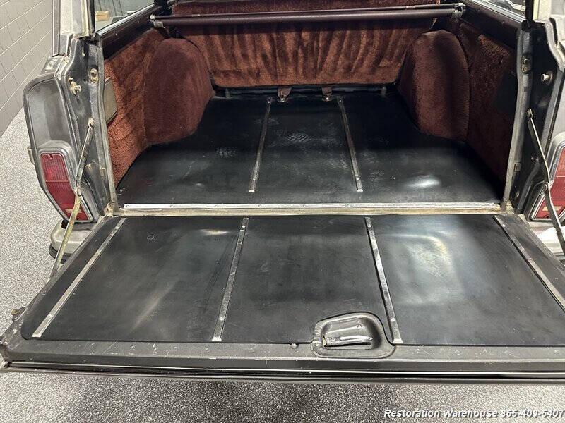 LS-Powered 1987 Jeep Grand Wagoneer