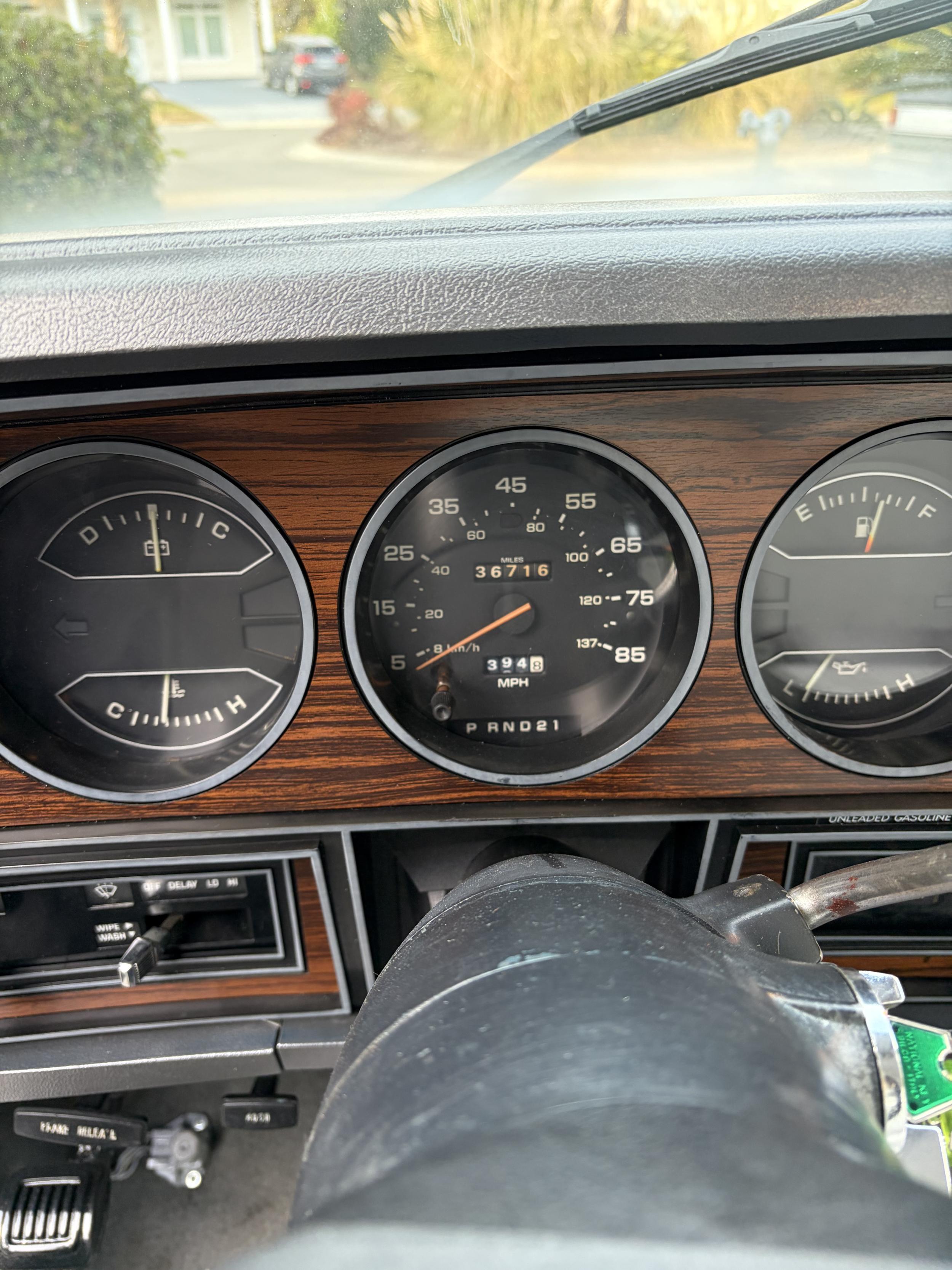 1985 Dodge D150 Royal SE Prospector
