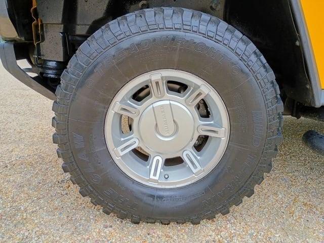 2005 HUMMER H2