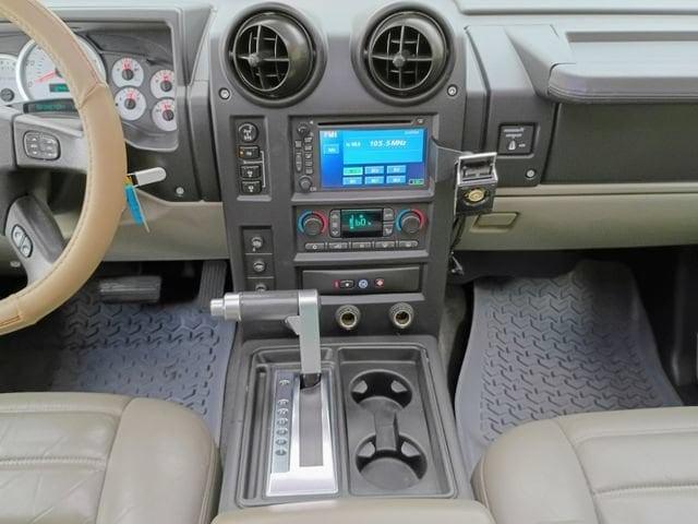 2005 HUMMER H2