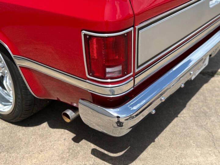 1985 Chevy C10 Silverado Show Truck