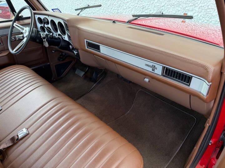 1985 Chevy C10 Silverado Show Truck