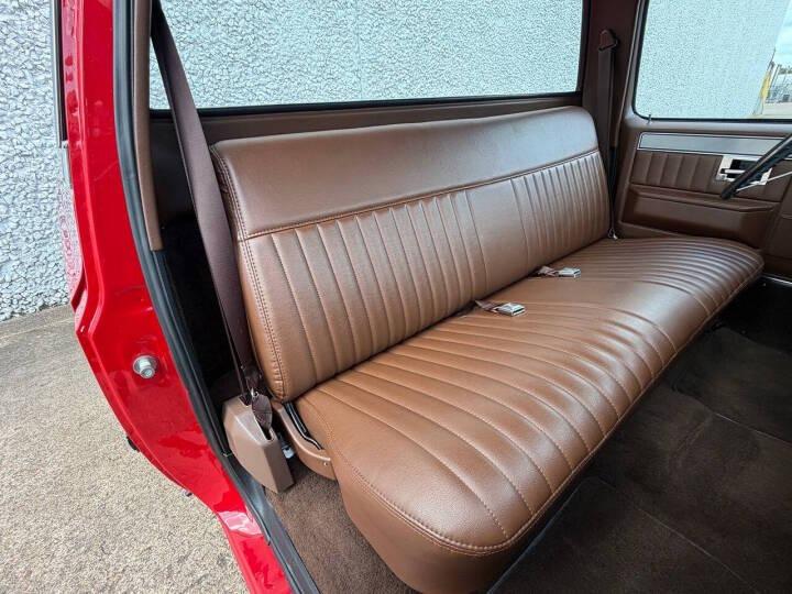 1985 Chevy C10 Silverado Show Truck