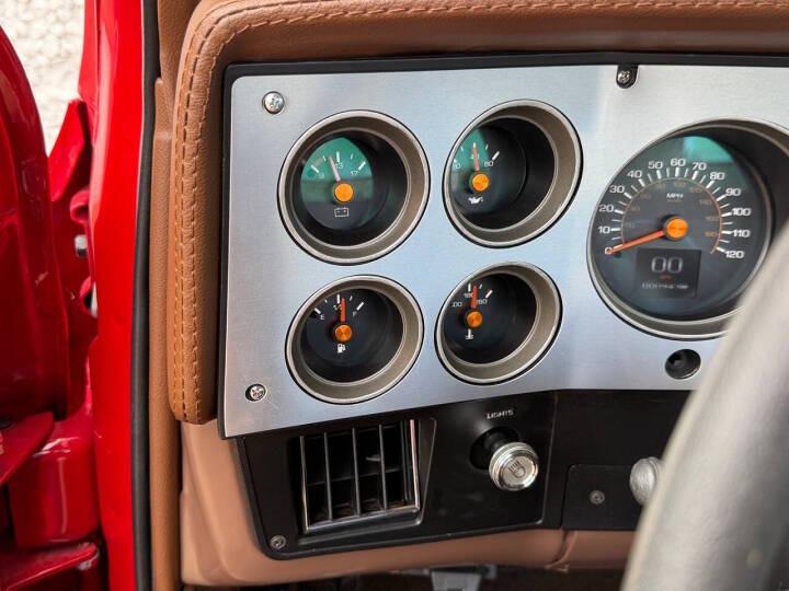 1985 Chevy C10 Silverado Show Truck