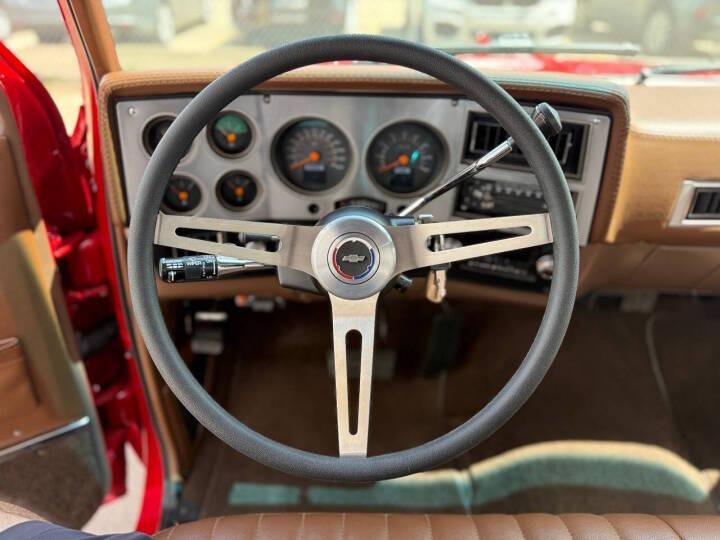 1985 Chevy C10 Silverado Show Truck