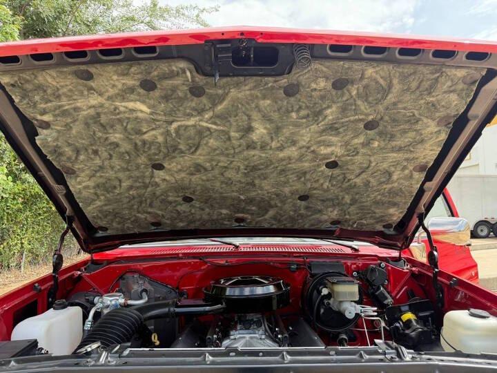 1985 Chevy C10 Silverado Show Truck