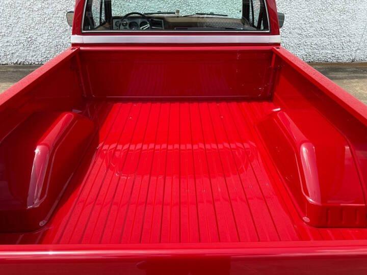1985 Chevy C10 Silverado Show Truck