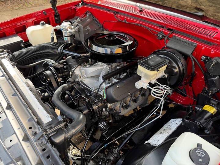 1985 Chevy C10 Silverado Show Truck