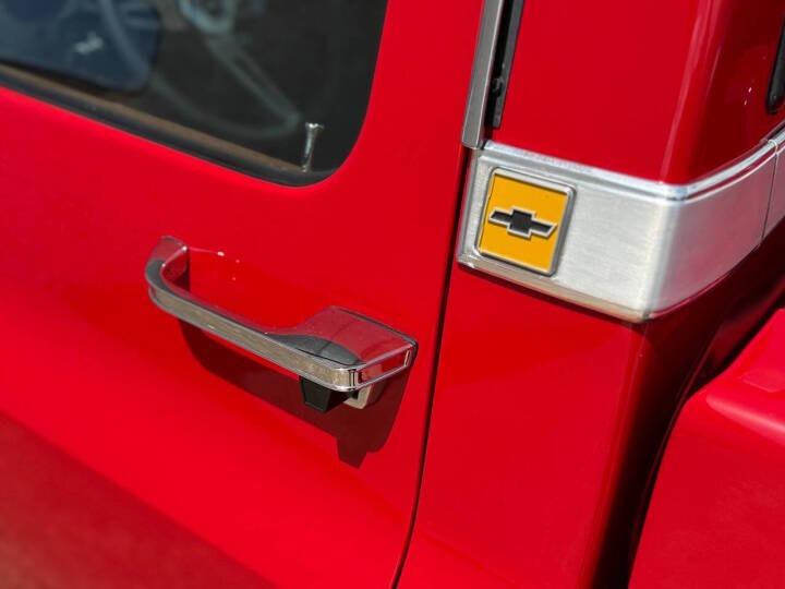 1985 Chevy C10 Silverado Show Truck