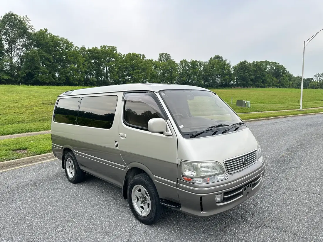 1998 Toyota HiAce Super Custom Limited