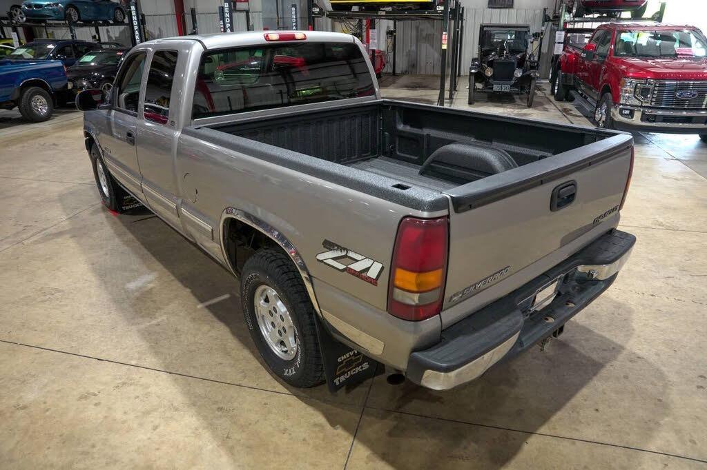 2000 Chevrolet Silverado 1500 LS