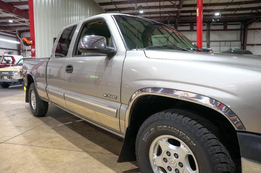 2000 Chevrolet Silverado 1500 LS