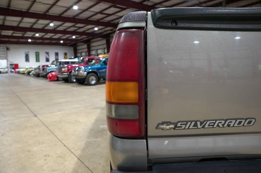 2000 Chevrolet Silverado 1500 LS
