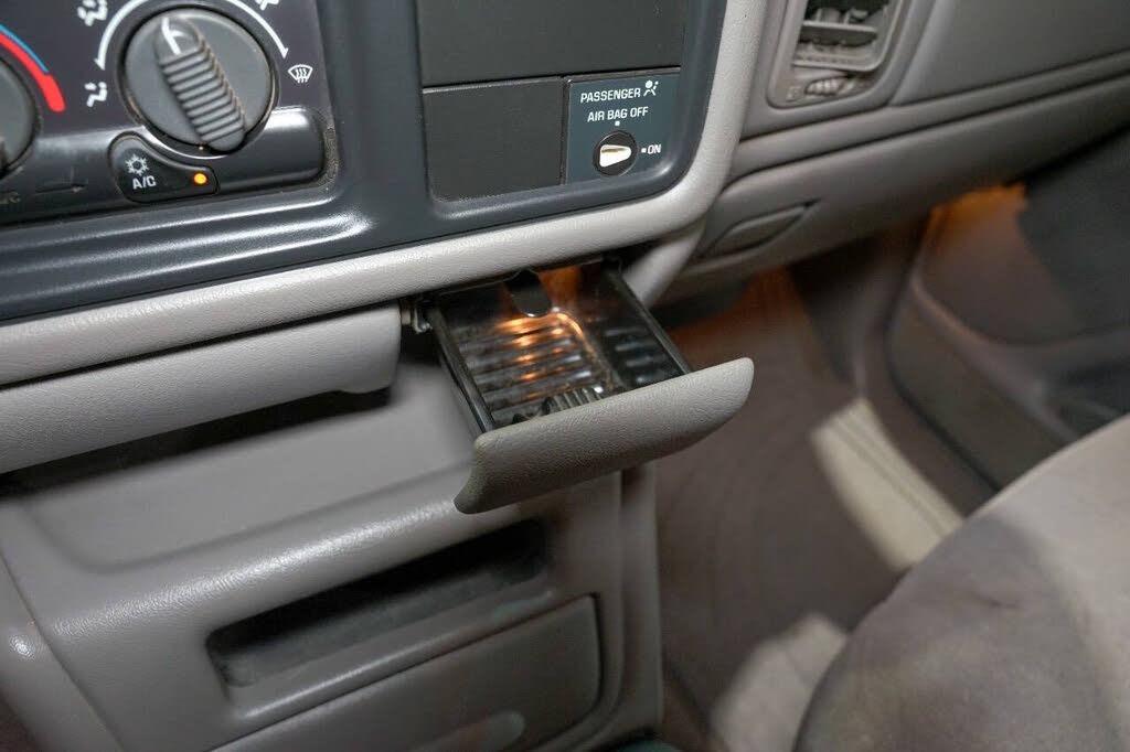 2000 Chevrolet Silverado 1500 LS