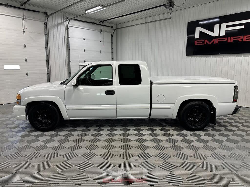 1999 GMC Sierra 1500 Extended Cab Short Bed - 2