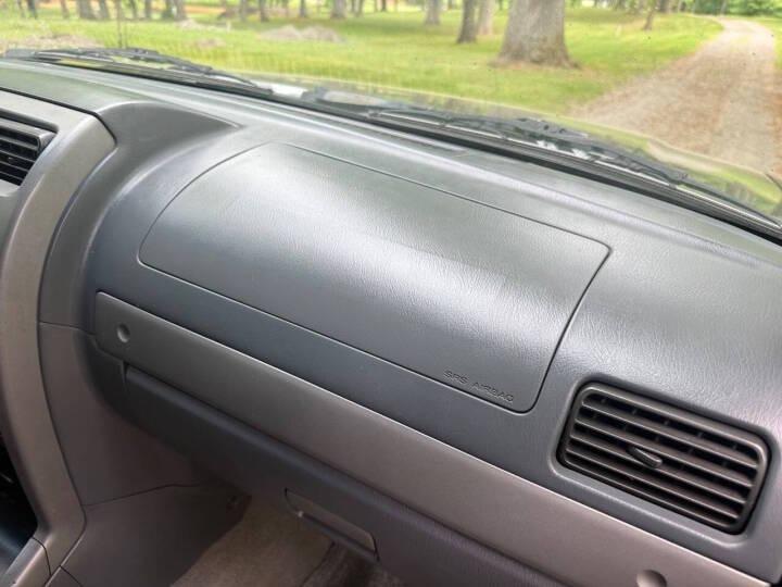 2002 Nissan Frontier SE-V6