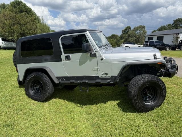 2006 Jeep Wrangler - 2