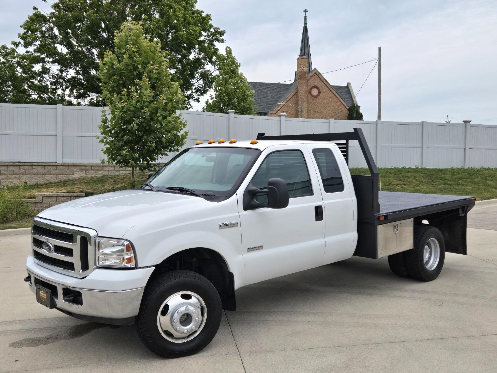 2006 Ford F-350 XLT Work Truck