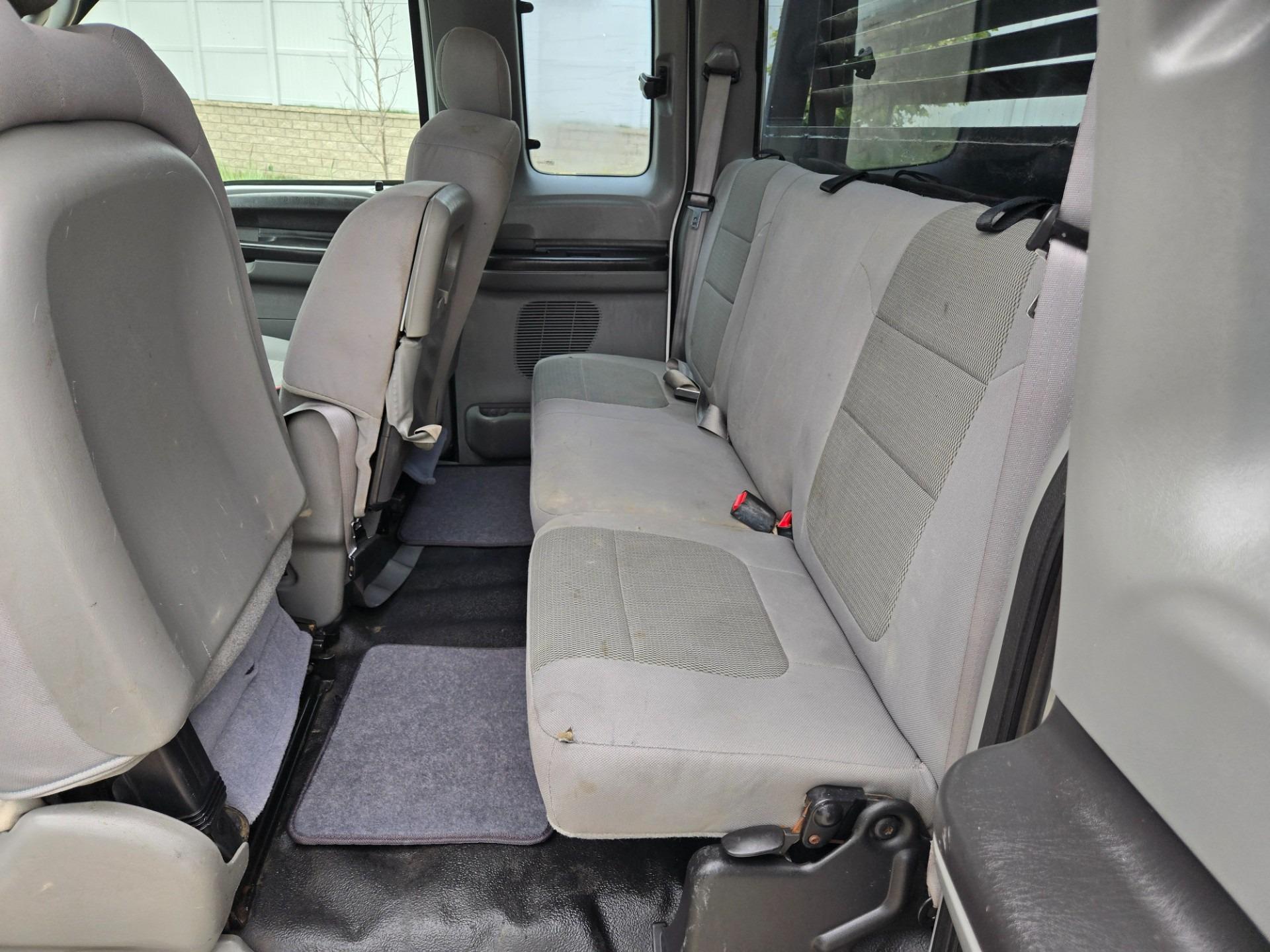 2006 Ford F-350 XLT Work Truck