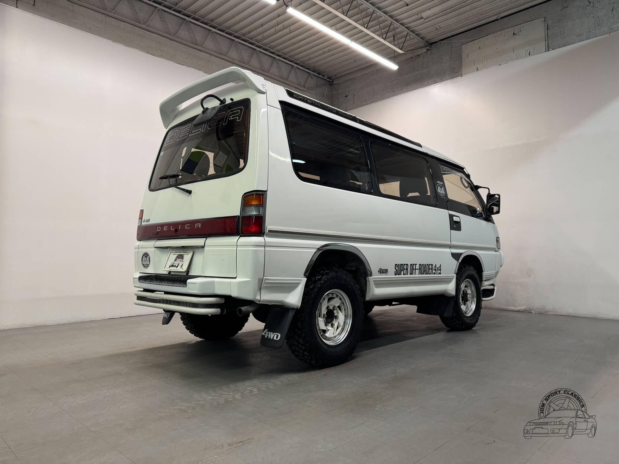 1991 Mitsubishi Delica Starwagon Exceed