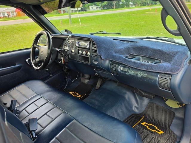 1995 Chevrolet C1500 Cheyenne Stepside
