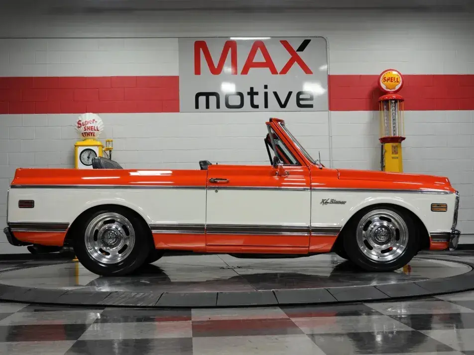 1971 Chevrolet K5 Blazer - 2