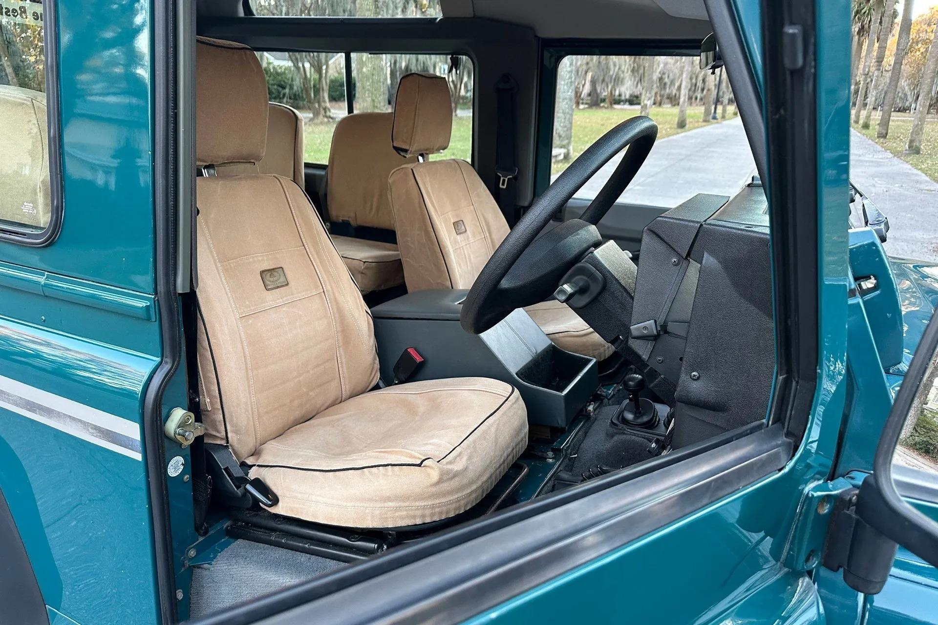 1997 Land Rover Defender 90 2.8i - 5