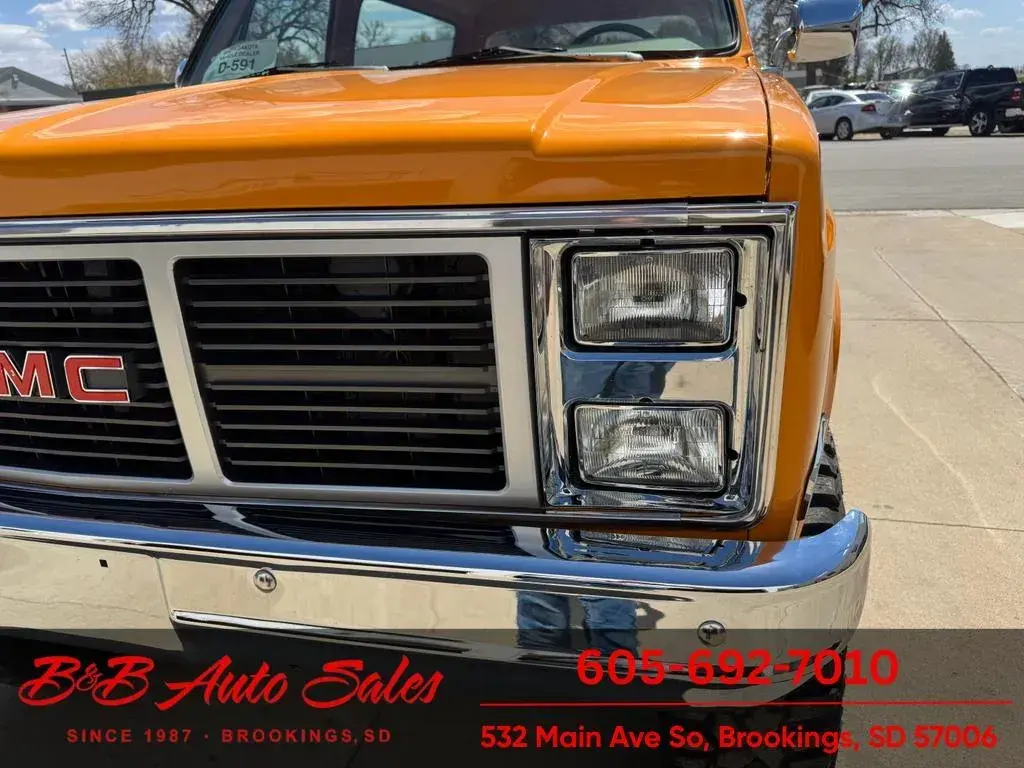 LS-Powered 1975 GMC Jimmy Custom