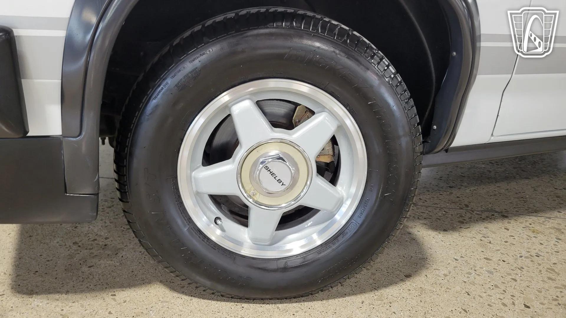 1989 Dodge Dakota Shelby - 4