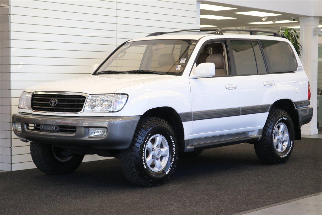 1999 Toyota Land Cruiser - 2