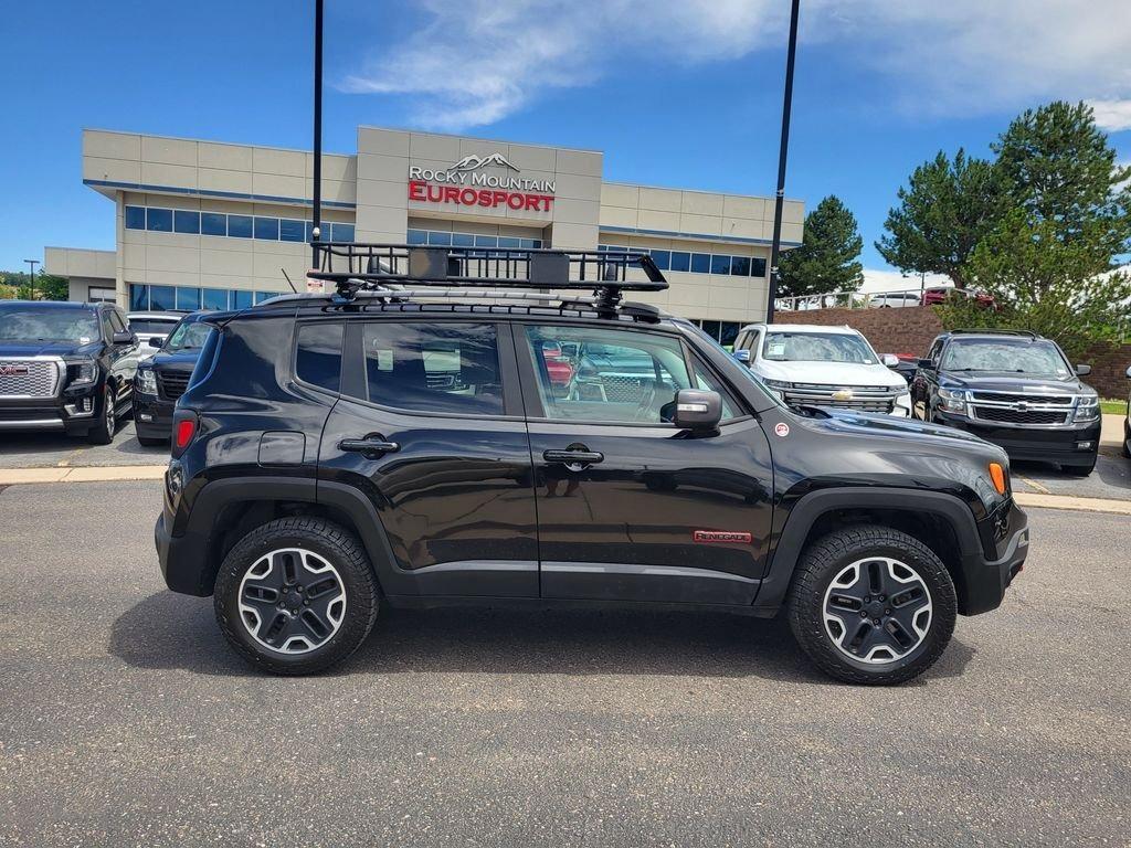 2015 Jeep Renegade Trailhawk - 2
