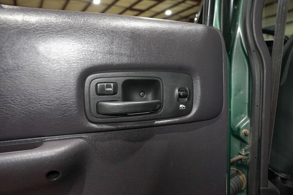 2000 Jeep Cherokee Sport