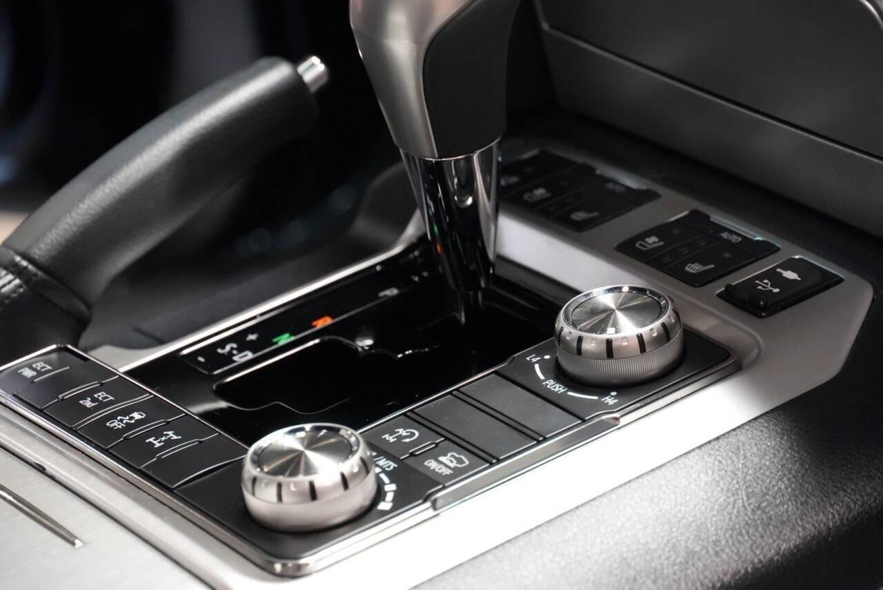 2020 Toyota Land Cruiser Heritage Edition