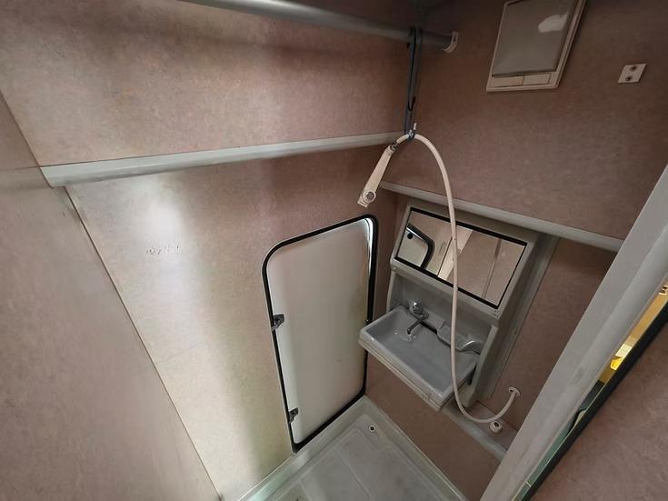 2000 Toyota Camroad ZiL