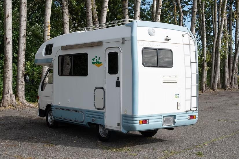 2000 Toyota Camroad ZiL