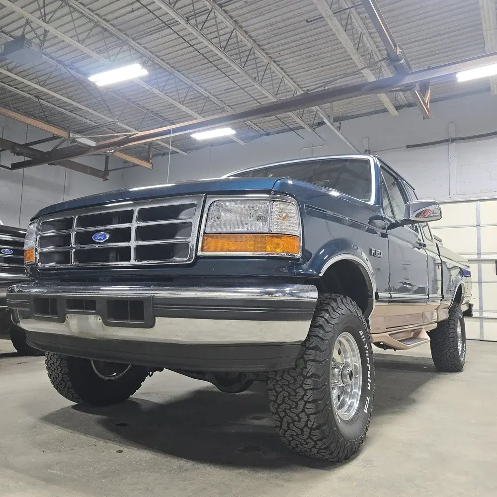 74k-Mile 1995 Ford F-150 Eddie Bauer - 3